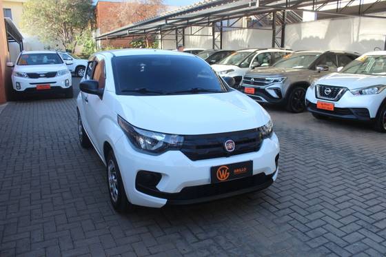FIAT MOBI 1.0 EVO FLEX LIKE. MANUAL FIAT MOBI 1.0 EVO FLEX LIKE. MANUAL